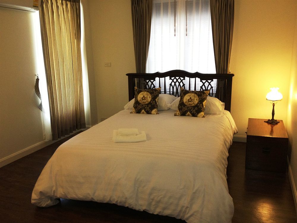 Ssip Boutique Dhevej Bangkok (Adults Only) Hotel Екстериор снимка